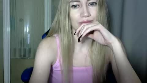 JessFox1 online show from 12.31.24