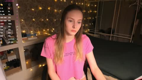 Snapshot of jessica_jane_ chatting on 01.21.25 Mila online show from 01.21.25