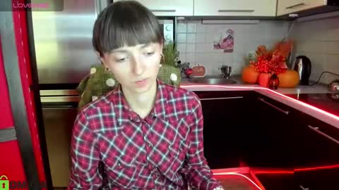 jessicaforris online show from 10.08.25