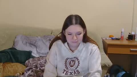 Snapshot of jessicaholland1 chatting on 04.24.26 jessicaholland1 online show from 04.24.26