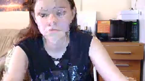 jessicaholland1 online show from 06.17.26