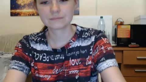 jessicaholland1 online show from 06.18.26