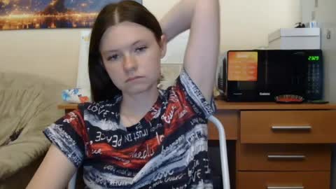 jessicaholland1 online show from 06.21.26