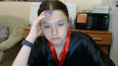 jessicaholland1 online show from 06.28.26