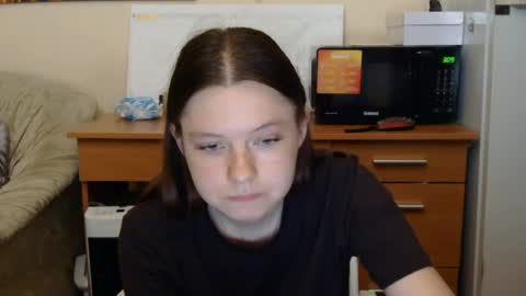 jessicaholland1 online show from 07.07.26