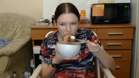 jessicaholland1 online show from 07.18.26