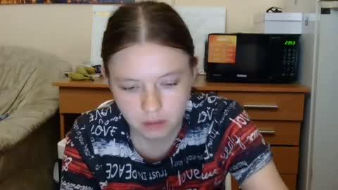 jessicaholland1 online show from 07.20.26