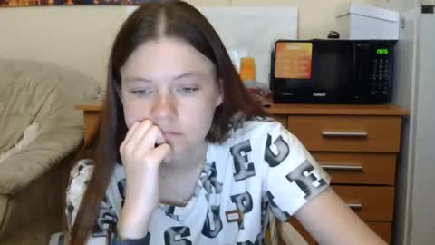 jessicaholland1 online show from 07.27.26