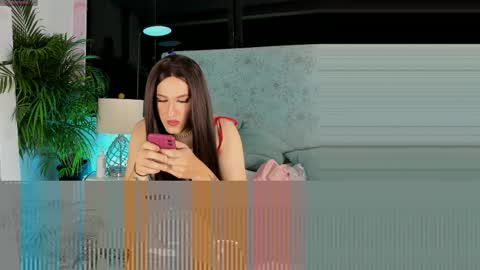 Snapshot of jessicameron chatting on 05.07.26 JESSI AND NAOMI online show from 05.07.26