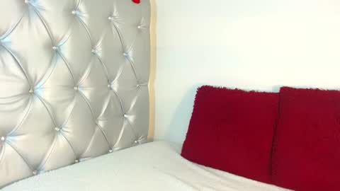 jessicarabbit4 online show from 11.12.25