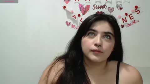 jessicared18 online show from 02.15.25