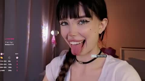 Snapshot of jessie_johns chatting on 07.23.26 jessie_johns online show from 07.23.26