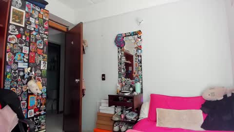 Snapshot of jessie_williams_01 chatting on 01.22.25 Your Sweet Angel online show from 01.22.25