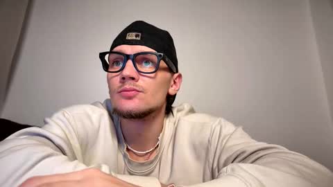 Snapshot of jessierise chatting on 02.19.26 JessieRise online show from 02.19.26