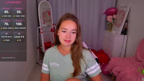 Snapshot of jessiestarz chatting on 02.18.26 Jessi online show from 02.18.26