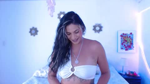 JESSI GOMEZ online show from 10.15.25