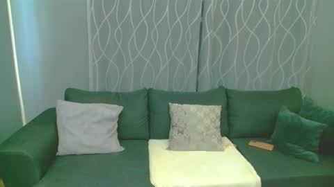 Snapshot of jessy_curt chatting on 06.17.26 jessy curt online show from 06.17.26