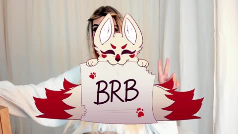 Jessy G  Please help me with your thumbs up its important  online show from 01.13.25