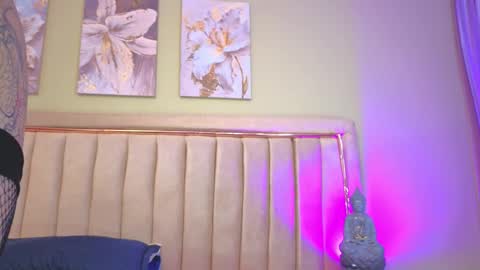 Snapshot of jessy_mateus chatting on 10.17.25 Jessy Mateus online show from 10.17.25