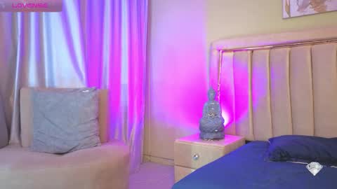 Snapshot of jessy_mateus chatting on 10.22.25 Jessy Mateus online show from 10.22.25