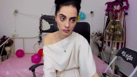 Snapshot of jessystarrr chatting on 01.04.25 Jessy online show from 01.04.25