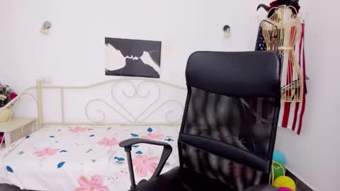 Snapshot of jessystarrr chatting on 01.15.25 Jessy online show from 01.15.25