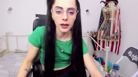 Snapshot of jessystarrr chatting on 01.15.25 Jessy online show from 01.15.25