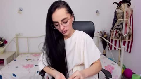 Snapshot of jessystarrr chatting on 01.18.25 Jessy online show from 01.18.25