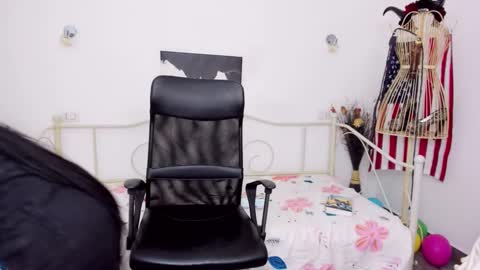 Snapshot of jessystarrr chatting on 01.19.25 Jessy online show from 01.19.25