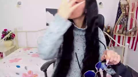 Snapshot of jessystarrr chatting on 01.23.25 Jessy online show from 01.23.25