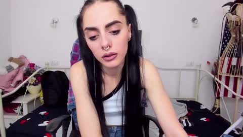Snapshot of jessystarrr chatting on 02.24.25 Jessy online show from 02.24.25