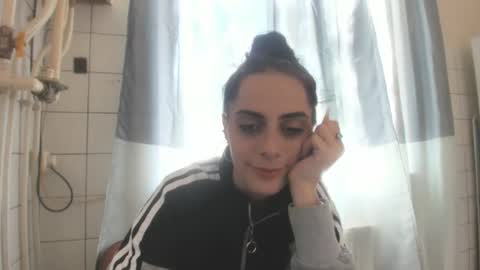Snapshot of jessystarrr chatting on 10.14.25 Jessy online show from 10.14.25