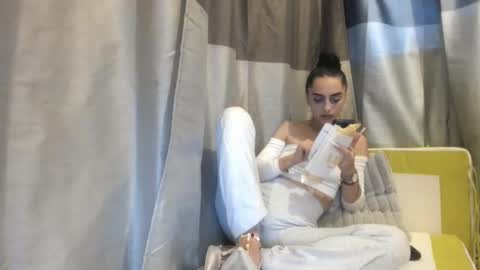 Snapshot of jessystarrr chatting on 10.20.25 Jessy online show from 10.20.25