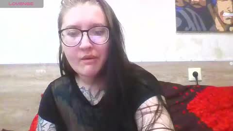 Bye everyone i cant see any reason to stay here wish u luck online show from 02.13.25