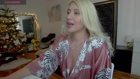 JessyTexxas online show from 12.16.24