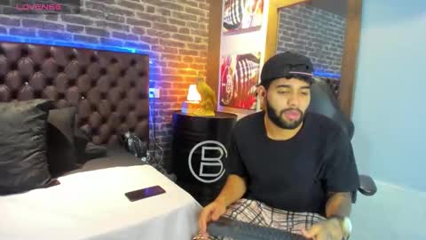 Snapshot of jesus77_ chatting on 11.21.25 --- Jesus --- online show from 11.21.25