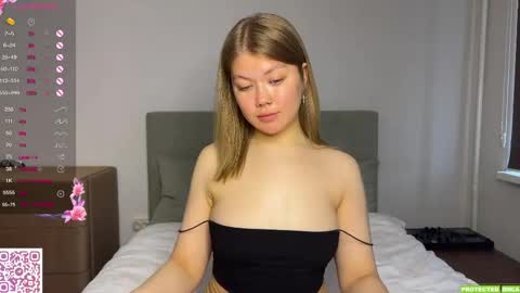 Mona online show from 04.21.26