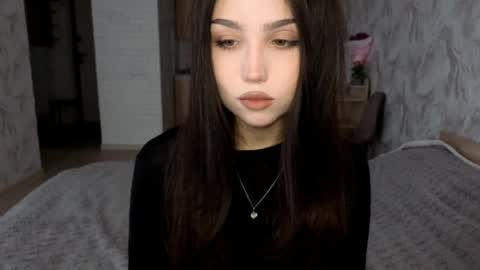 I am Gina ntmu Lets hit 10 Thumbs Up together online show from 05.13.26