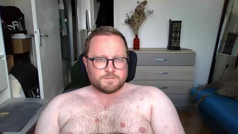 jeuneloup92 online show from 05.11.26