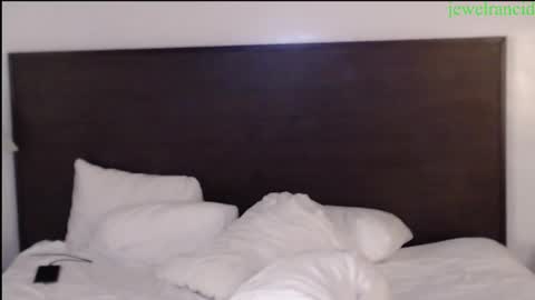 Snapshot of jewelrancid chatting on 02.25.25 Miss Lovely online show from 02.25.25