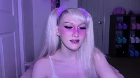   online show from 04.12.26