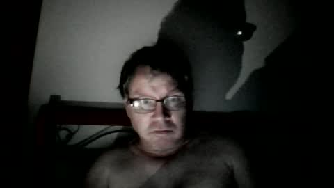 Snapshot of jezzajerry chatting on 04.15.26 jezzajerry online show from 04.15.26