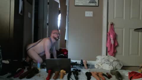 Snapshot of jghosty69 chatting on 12.10.24 Nasty Cumslut online show from 12.10.24