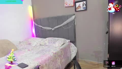 jhackelin  My independent account online show from 12.29.24