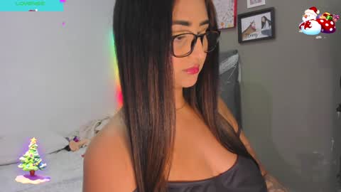 jhackelin  My independent account online show from 12.30.24