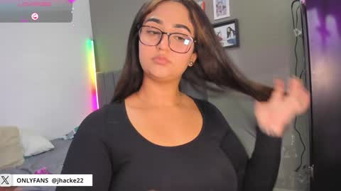 jhackelin  My independent account online show from 01.22.25