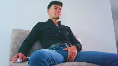 Snapshot of jhohannes_maximo chatting on 07.01.26 jhohanes maximo online show from 07.01.26