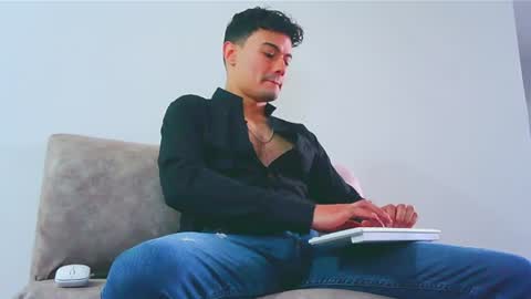 Snapshot of jhohannes_maximo chatting on 07.03.26 jhohanes maximo online show from 07.03.26
