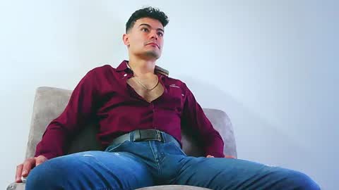 Snapshot of jhohannes_maximo chatting on 07.28.26 jhohanes maximo online show from 07.28.26