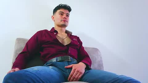 Snapshot of jhohannes_maximo chatting on 07.28.26 jhohanes maximo online show from 07.28.26